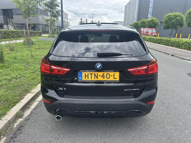 BMW X1 xDrive25e Exec. Pano, Navi, Trekhaak