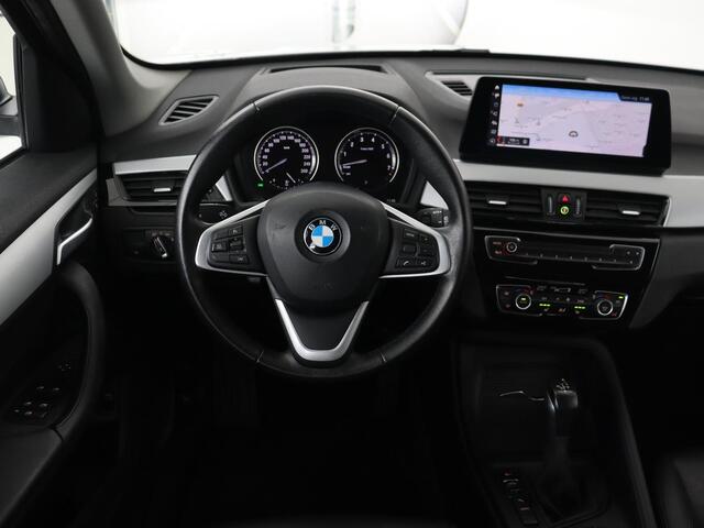 BMW X1 xDrive25e eDrive Edition | Leder | Head-Up | Stoelverwarming | Full LED | Navigatie | Climate control | Parkeerhulp | Cruise control | DAB
