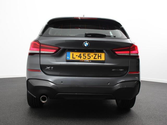 BMW X1 sDrive18i M- Sport | Navigatie | Adaptive Cruise Control | Stoelverwarming | Elektrische achterklep | Climate Control | Lichtmetalen velgen