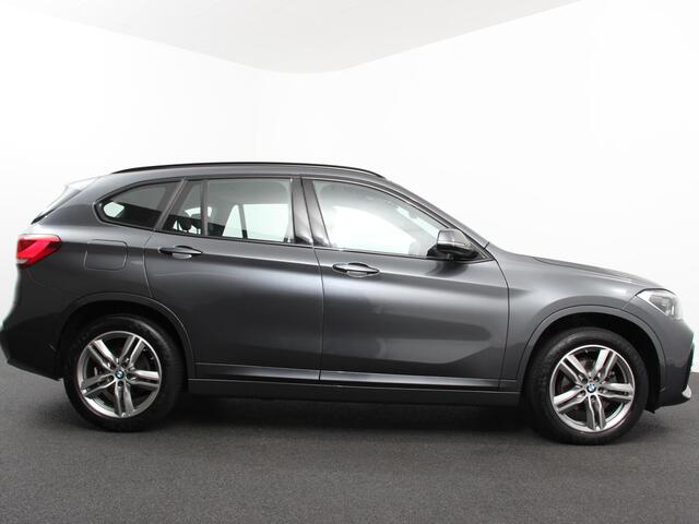 BMW X1 sDrive18i M- Sport | Navigatie | Adaptive Cruise Control | Stoelverwarming | Elektrische achterklep | Climate Control | Lichtmetalen velgen