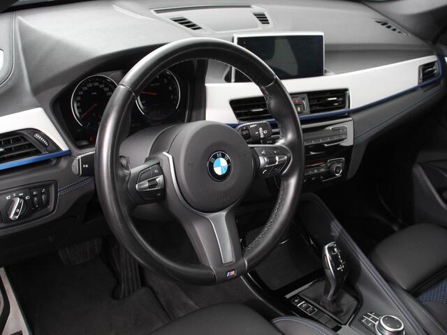 BMW X1 sDrive18i M- Sport | Navigatie | Adaptive Cruise Control | Stoelverwarming | Elektrische achterklep | Climate Control | Lichtmetalen velgen