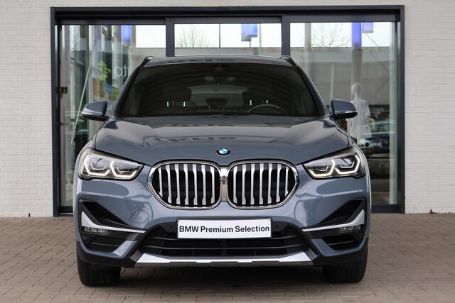 BMW X1 sDrive20i | High Executive | Parking Pack | xLine
