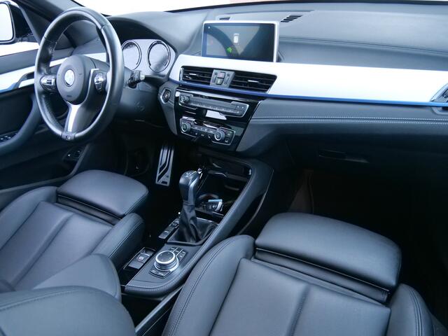 BMW X1 xDrive25e Hybrid M-Pakket Automaat LED / Trekhaak / 18 Inch