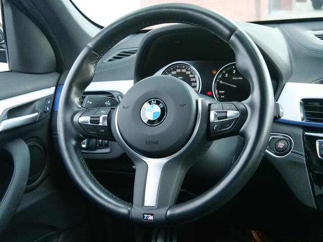 BMW X1 xDrive25e Hybrid M-Pakket Automaat LED / Trekhaak / 18 Inch