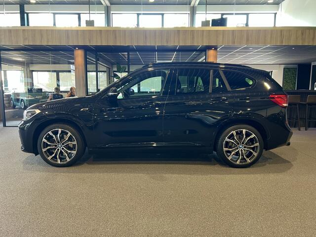 BMW X1 xDrive25e High Executive M-Sport | Panorama | Trekhaak | '19 | Camera |
