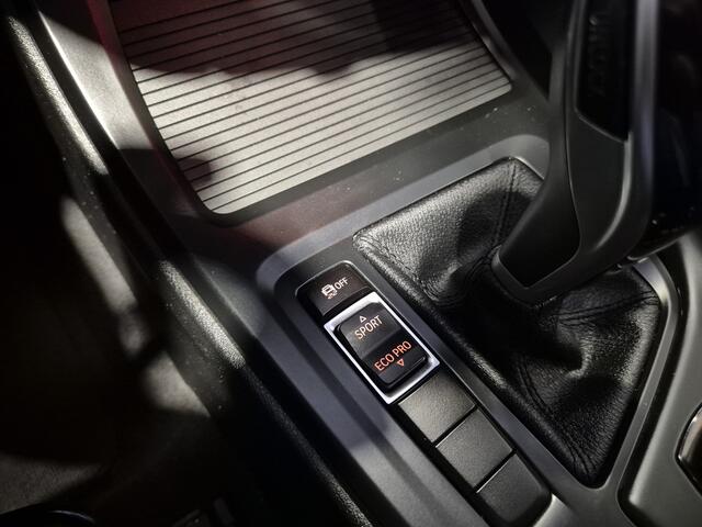 BMW X1 sDrive18i Executive Volleder | Verw. stoelen | Trekhaak | Cruise | Clima