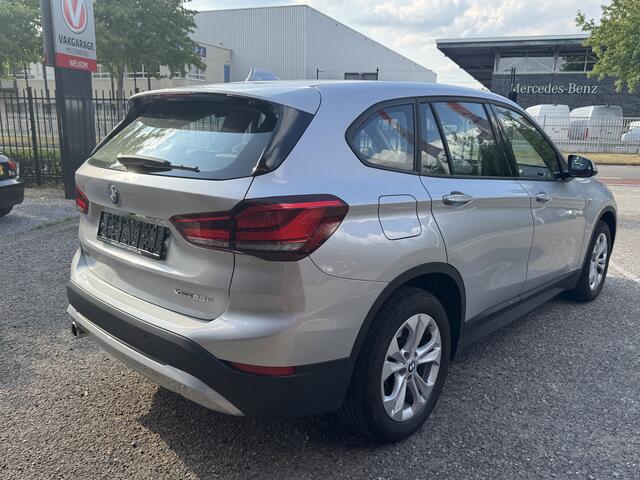 BMW X1 xDrive25e Executive // GROOT NAVI // CAMERA // CRUISE // CLIMA // STOEL VERWARMING // ELEK. KLEP //