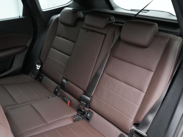 BMW X1 xDrive30e M Sport Plug In Hybrid 327pk Dealer O.H PHEV | Head Up | Adaptive Cruise | M Sportstuur | 360 Camera | Harman Kardon | Lederen Sportstoelen Massage & Memory | Apple Carplay | Navigatie| Virtual | DAB |