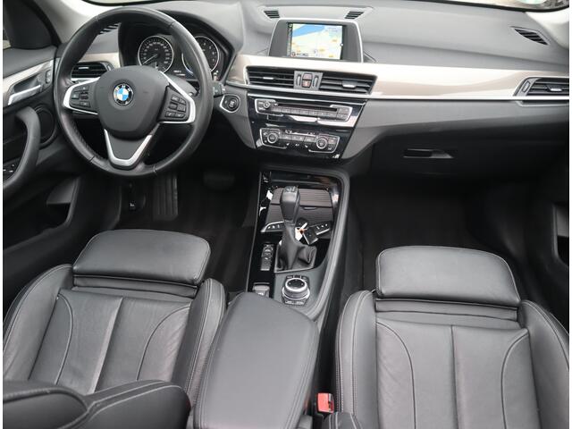 BMW X1 sDrive18i 136 PK High Executive / Panoramadak