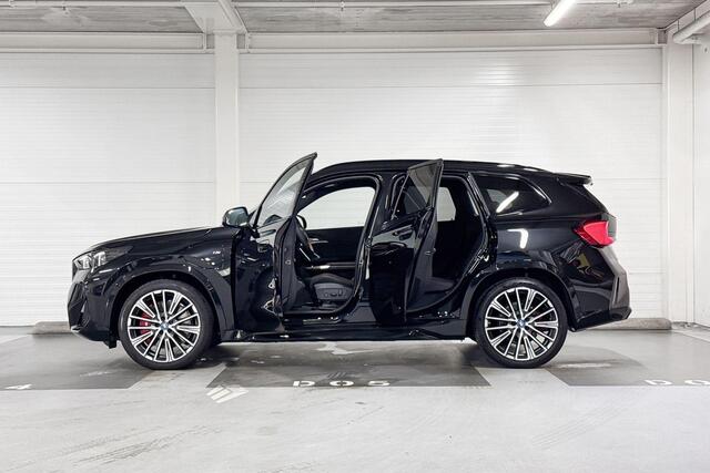 BMW X1 xDrive25e | M-Sport Pro | Travel Pack | Innovation Pack | Comfort Pack | Driving Assistant Professional | Harman/Kardon | Panoramadak | Comfort Access | Trekhaak