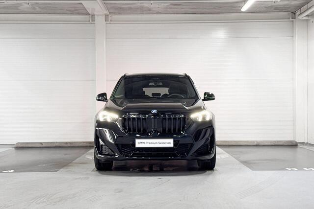 BMW X1 xDrive25e | M-Sport Pro | Travel Pack | Innovation Pack | Comfort Pack | Driving Assistant Professional | Harman/Kardon | Panoramadak | Comfort Access | Trekhaak