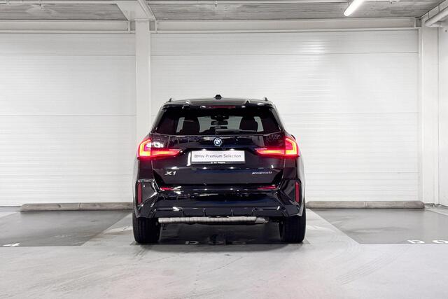 BMW X1 xDrive25e | M-Sport Pro | Travel Pack | Innovation Pack | Comfort Pack | Driving Assistant Professional | Harman/Kardon | Panoramadak | Comfort Access | Trekhaak
