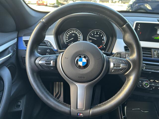 BMW X1 sDrive18i High Executive Edition | M Sport | Getint Glas | Navigatiesysteem Full Map |