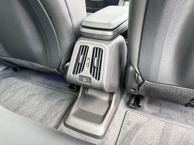 BMW X1 xDrive25e M-Sport Glazen Schuifdak / Harman Kardon / Adaptief LED / Comfort Acces / 19 Inch / Getinte Ramen