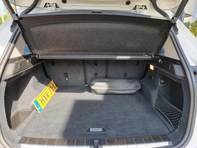 BMW X1 xDrive25e X Line | Panorama | Leder | Widescreen | Zeer nette staat! | Incl. BTW