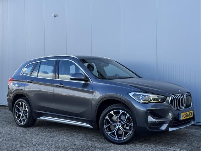 BMW X1 sDrive20i VDL Nedcar Edition Automaat Navigatie/Camera.