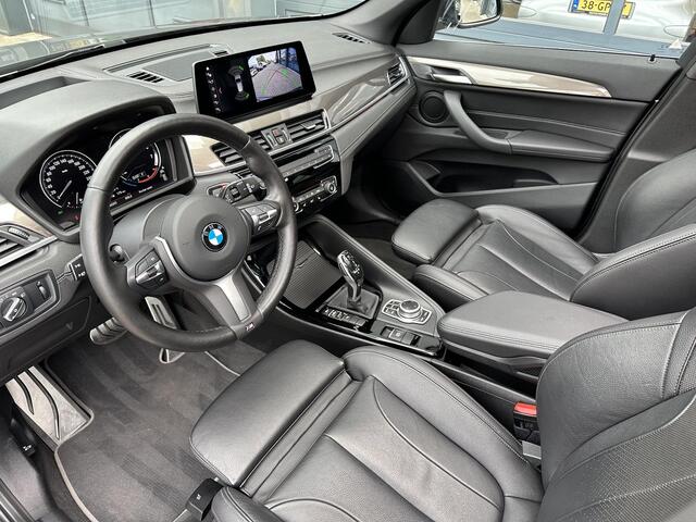 BMW X1 sDrive20i Business Edition Plus | Panoramadak | Leder | Head-up |
