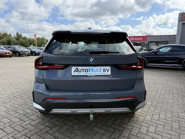 BMW X1 xDrive25e xLine Trekhaak Harman-Kardon Lederen interieur Elek. Stoelverstelling Head-Up Display 19 Inch 360 Gr Camera Keyless Entry