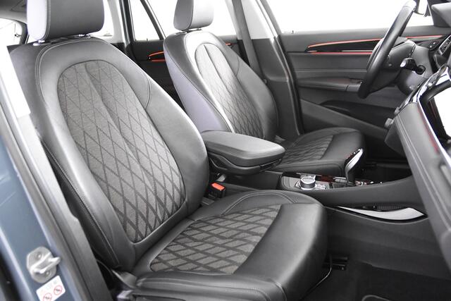 BMW X1 sDrive18i X Line *1ste Eigenaar*Leer*Standkachel*HUD*