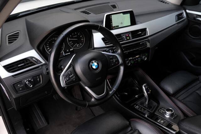 BMW X1 sDrive18i High Executive Automaat Panodak Leder