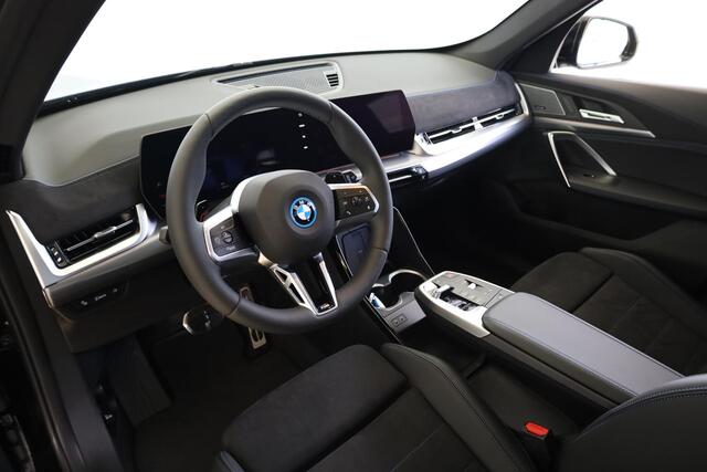 BMW X1 xDrive25e M Sport Pro | Panoramadak | Head-Up Display | Elektr. Trekhaak