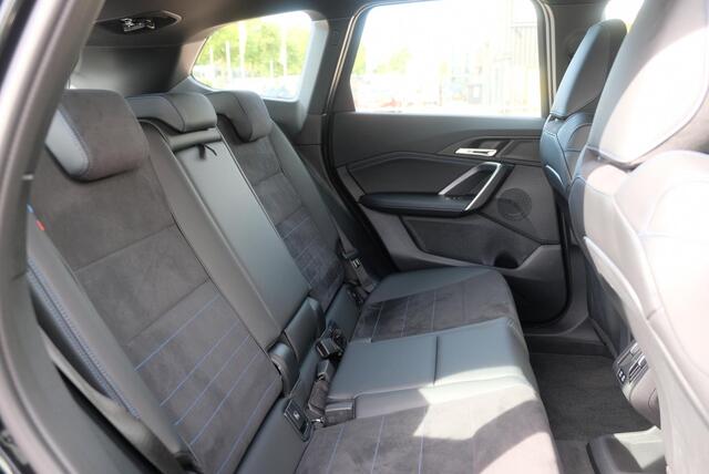 BMW X1 xDrive25e 245pk Aut. M Sport | Navi | Climate | Keyless | Camera | Alcatara | Elektrische Achterklep | Stoelverwarming | PDC