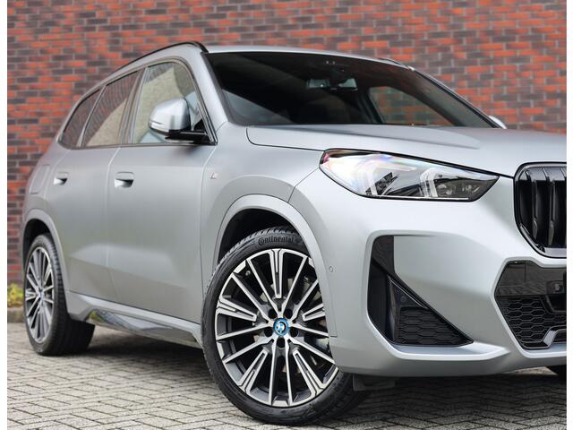 BMW X1 30e xDrive | M Sport Pro - Pano - H&K