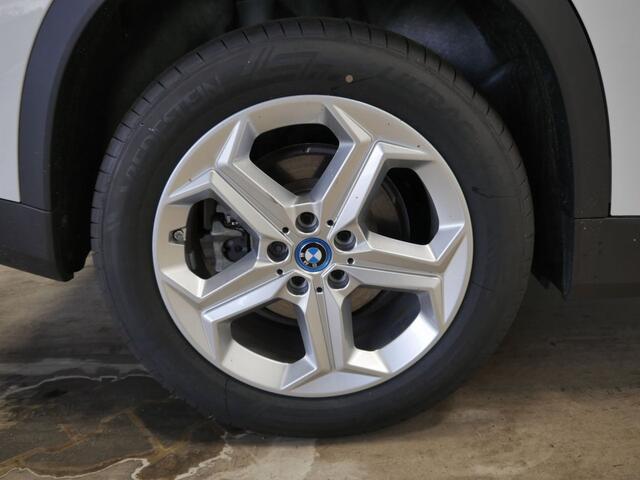 BMW X1 xDrive25e | Head-Up | Stoelverwarming | Voorbereiding Driving Assistant Plus