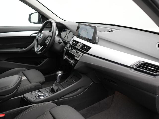 BMW X1 xDrive25e eDrive Edition Plug In Hybrid 220pk Dealer O.H PHEV | Adaptive Cruise | Head Up | Harman Kardon Sound | Stoelverwarming | Camera | Navigatie | DAB |