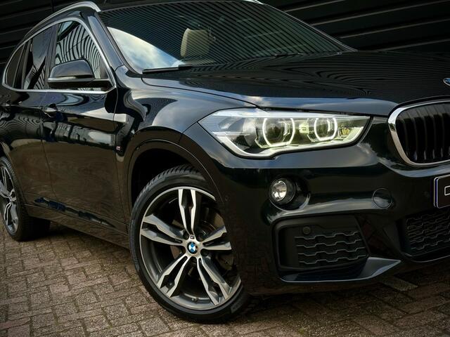 BMW X1 sDrive20i M-SPORT PANO|HUD|CAMERA|HiFi|HAAK