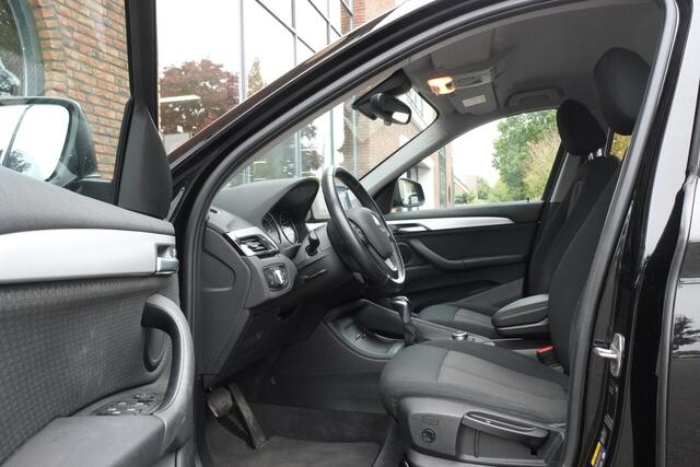 BMW X1 xDrive25e Executive Achteruitrijcamera, Head-up display