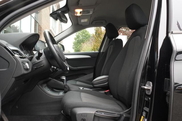 BMW X1 xDrive25e Executive Achteruitrijcamera, Head-up display