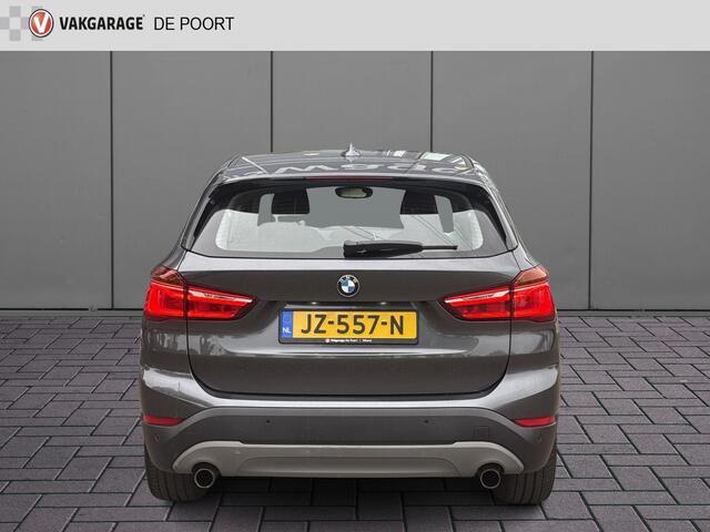 BMW X1 sDrive20i Centennial Executive | NL-auto | 1e Eig | Dealer OH | Navi | Clima | PDC