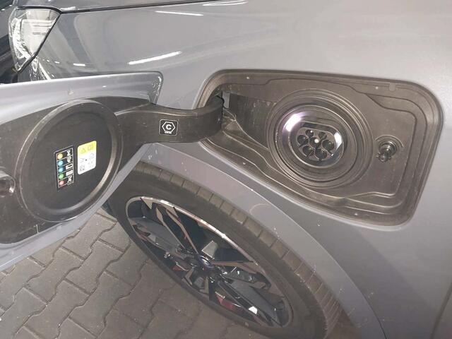 BMW X1 xDrive30e M-Sport | Trekhaak | Harman Kardon | CoPilot | Head-Up Display | Actief stoelen