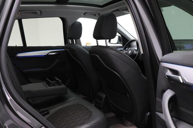 BMW X1 xDrive25e High Executive Edition | SAFETY / XLINE- PACK | PANORAMADAK | TREKHAAK