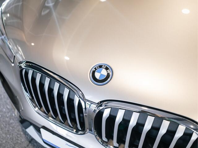 BMW X1 xDrive25e Executive X-Line | Panorama | Camera | 4x4 | Navigatie | Leder