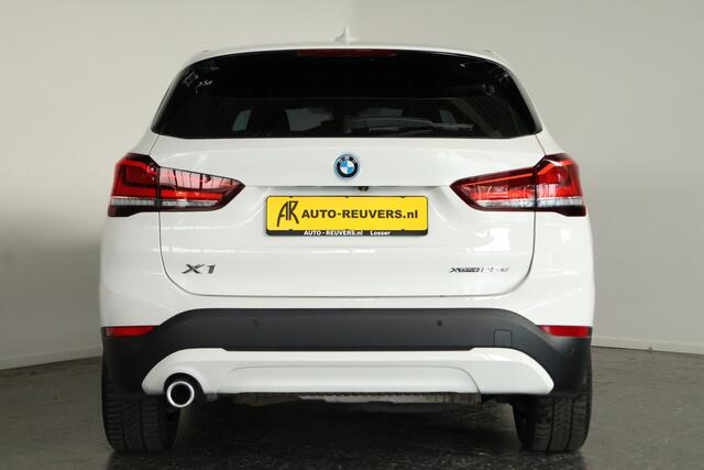BMW X1 xDrive25e / LED / Navi / DAB / Camera / Bluetooth