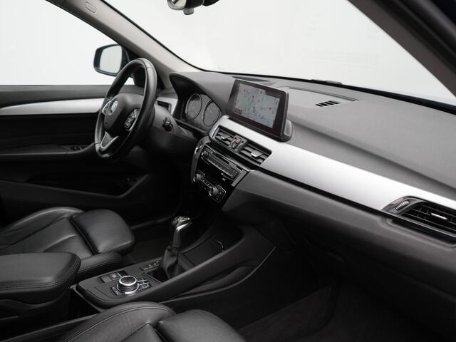 BMW X1 xDrive25e Sportline Plug In Hybrid 220pk Dealer O.H PHEV | Head Up | Cruise Control | Camera | Lederen Sportstoelen Verwarmd | Navigatie | Keyless | DAB |