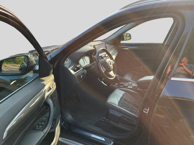 BMW X1 sDrive20i High Executive 190pk |