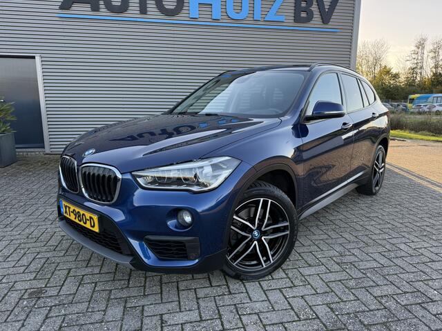 BMW X1 sDrive20i Executive LED Achteruitrijcamera Climate Control PDC Head-Up Display