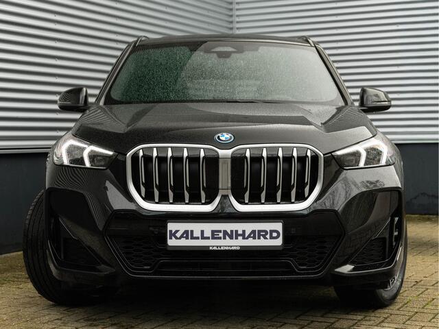 BMW X1 xDrive25e M-Sport - Pano - Trekhaak - Stoelverwarming - Camera