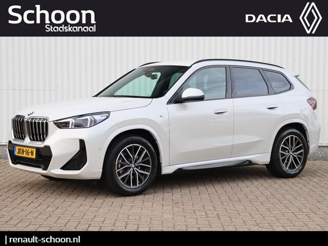 BMW X1 sDrive18i M-sport Automaat | Sportstoelen | Camera | Stoelverwarming | Carplay | Elek. Klep