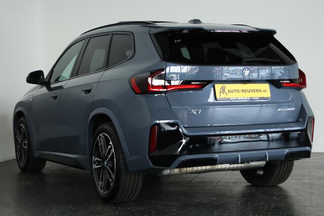BMW X1 xDrive30e M-Sport / Opendak / HUD / HarmanKardon / ACC