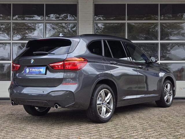 BMW X1 sDrive20i M SPORT | LEDER | TREKHAAK | NAVIGATIE | STOEL- STUURWIELVERWARMING | ELEKTR. KOFFERKLEP |