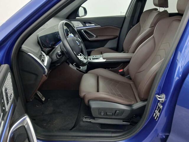 BMW X1 sDrive20i 170pk M-Sport Pano ACC HUD 360 H/K 19inch El-zetels