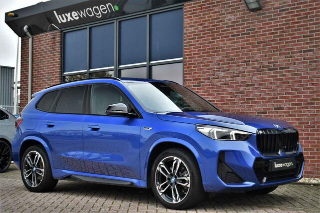 BMW X1 sDrive20i 170pk M-Sport Pano ACC HUD 360 H/K 19inch El-zetels