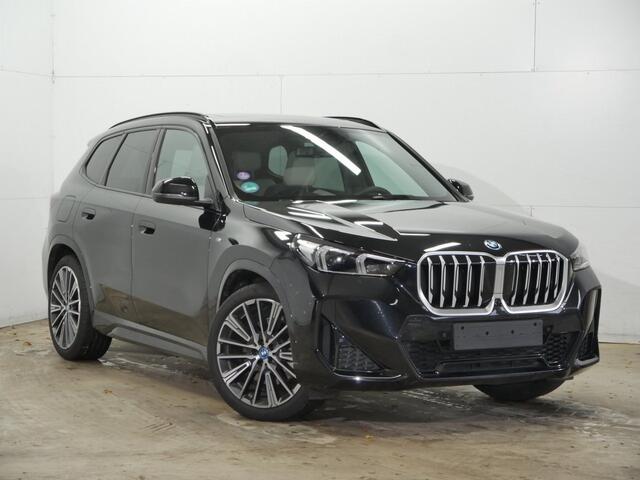 BMW X1 xDrive30e | M-Sport | Trekhaak | 20" | Panorama | Actief zetel | Head up | Harman/kardon