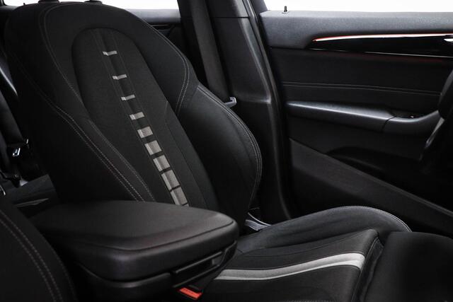 BMW X1 sDrive18i Executive | SPORT LINE / PARKING- PACK | CAMERA