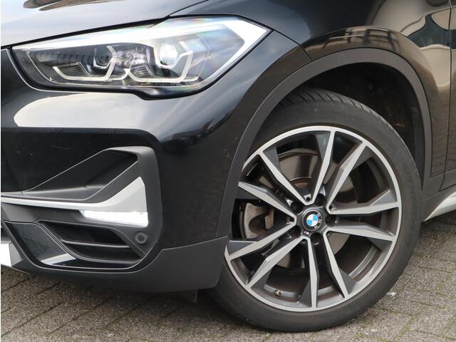 BMW X1 sDrive20i High Executive X Line