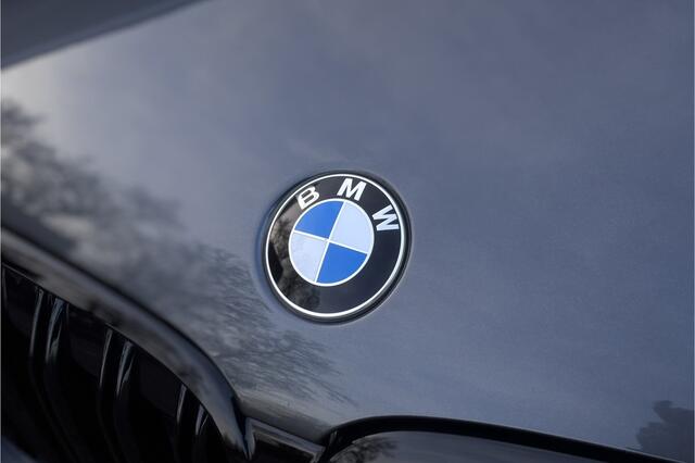 BMW X1 xDrive25e | Leder | Elektrische Klep | PDC V + A | LED | Apple Carplay | DAB | 15x op voorraad !